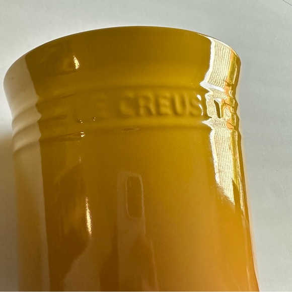Le Creuset Large 2-3/4-quart utensil crock | Yellow Ombré - Picture 2 of 9